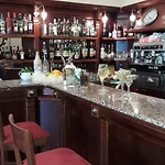 Ξενοδοχείο Grand & Des