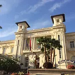 فندق Grand & Des 4*