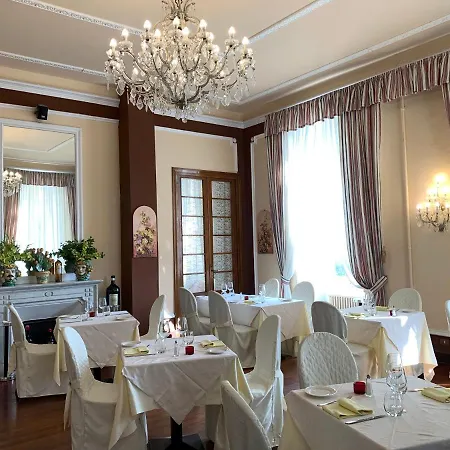 Grand & Des Szálloda 4*