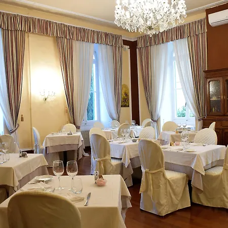 Отель Grand & Des 4*
