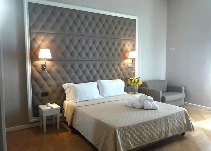 Ξενοδοχείο Grand & Des